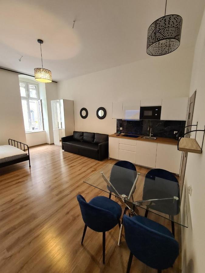 Apartamenty Mikubo Wroclaw Exterior photo